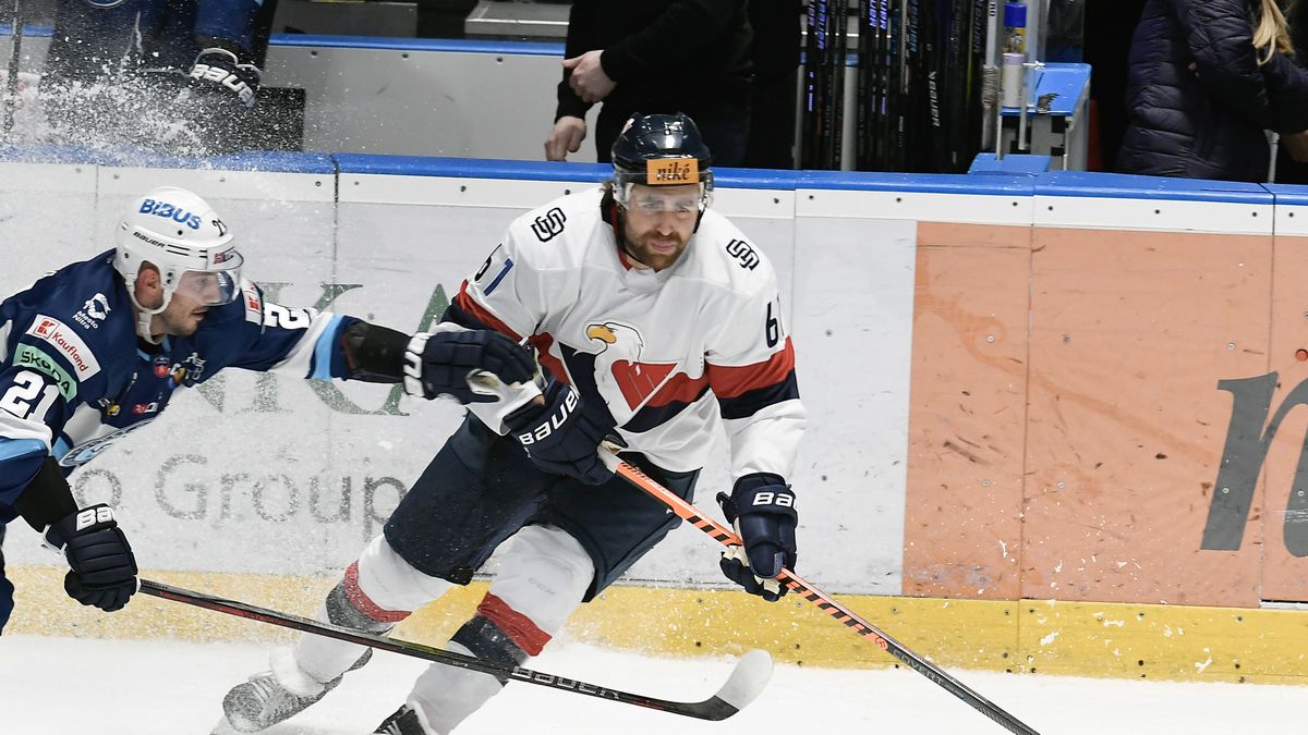 HC Slovan Bratislava Adds Samson Mahbod to Roster, Ethan Werek Out with Injury