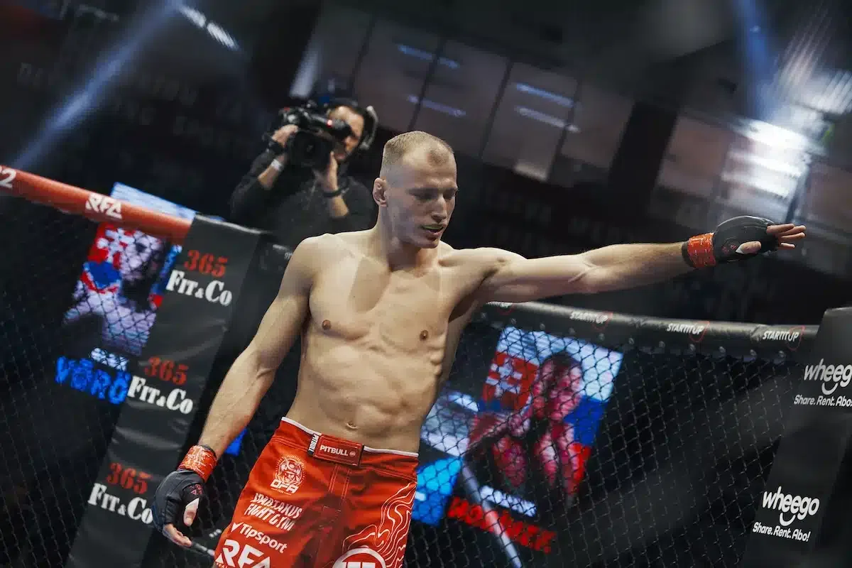 Po troch jednoduchých výhrach prichádza obrovská výzva: Martin Horínek vyzve veterána ruskej ACA