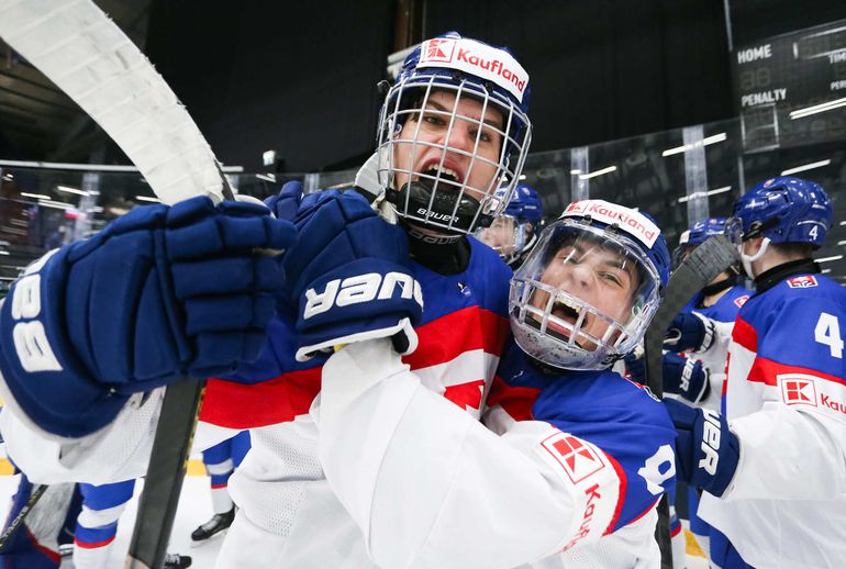 MS v hokeji U18: Slováci spoznali súpera v boji o finále. Nebude to ľahké