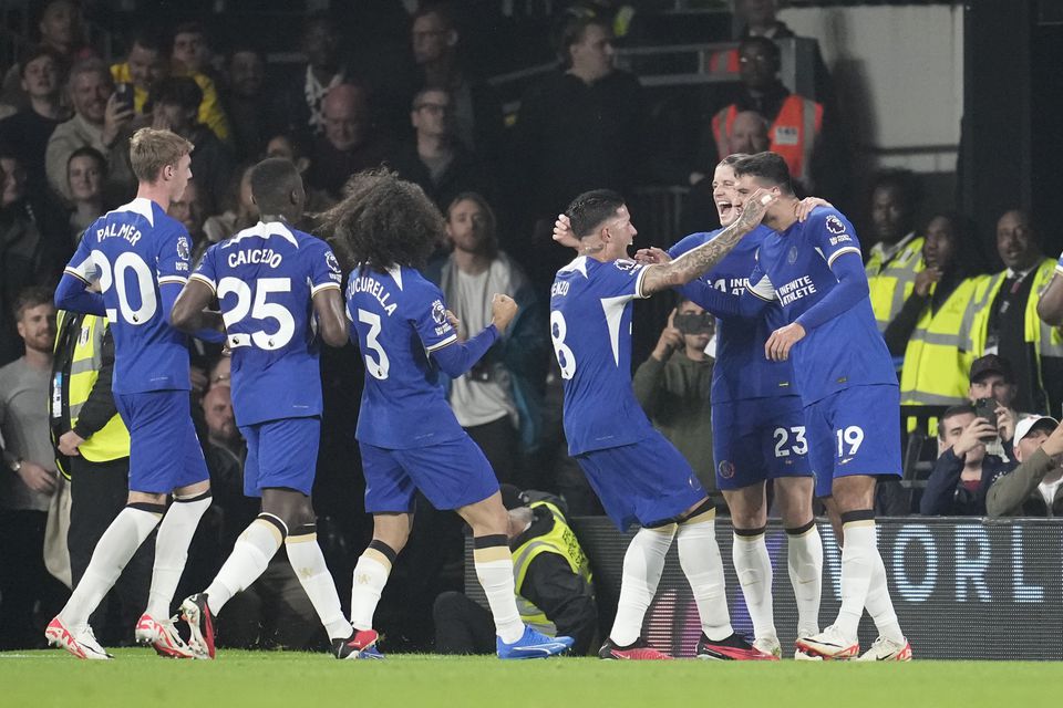 Chelsea sa dočkala triumfu v londýnskom derby, Rodák sa prizeral strate bodov zo striedačky