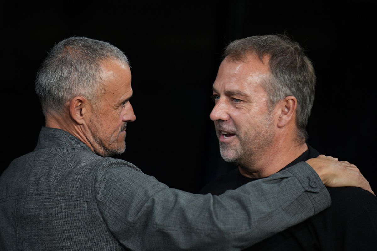 Vo Francúzsku podozrievajú Luisa Enriqueho, že opustí PSG. V srdci má len Barcelonu