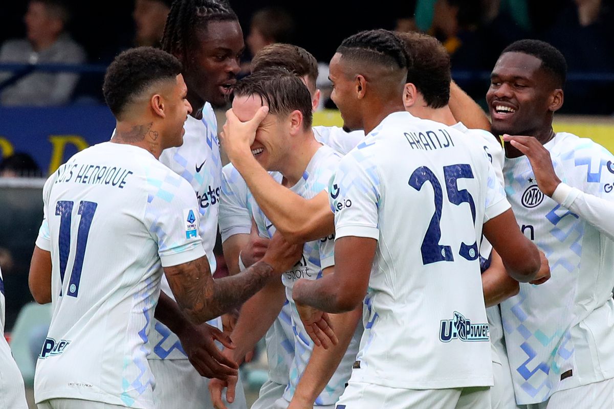 VIDEO Dvaja ľudia prišli o prácu kvôli gólu Interu. Nechali sa pri tom natočiť, videla ich celá krajina