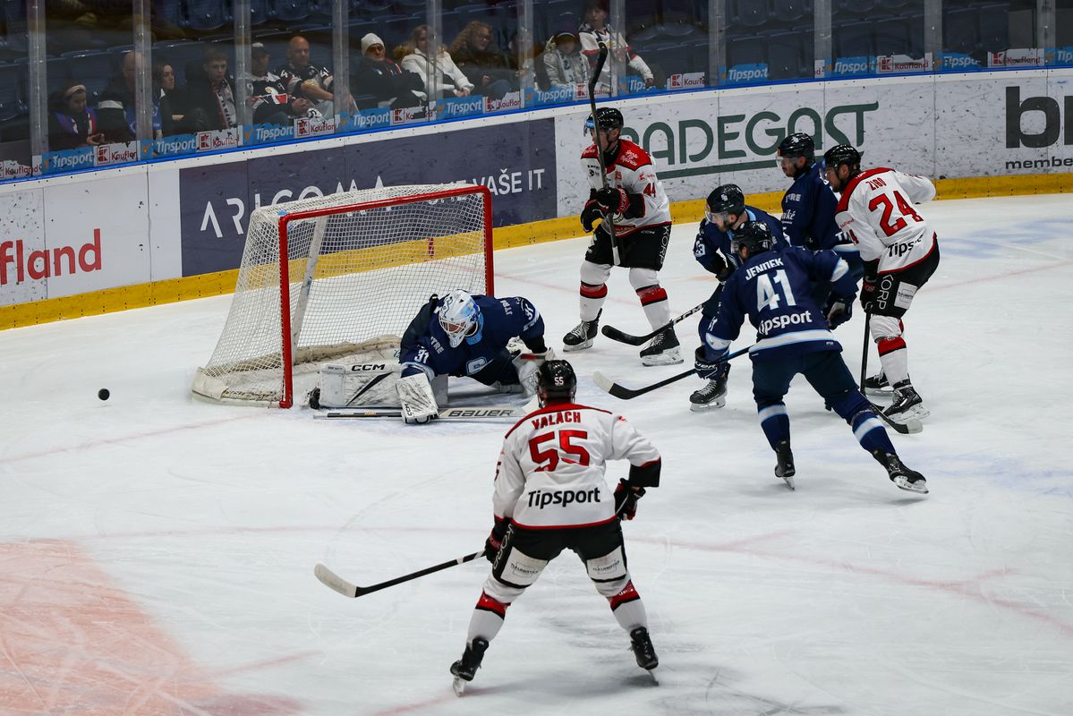Slovan Bratislava opäť nepotešil fanúšikov. Na Banskú Bystricu nenašiel recept ani doma