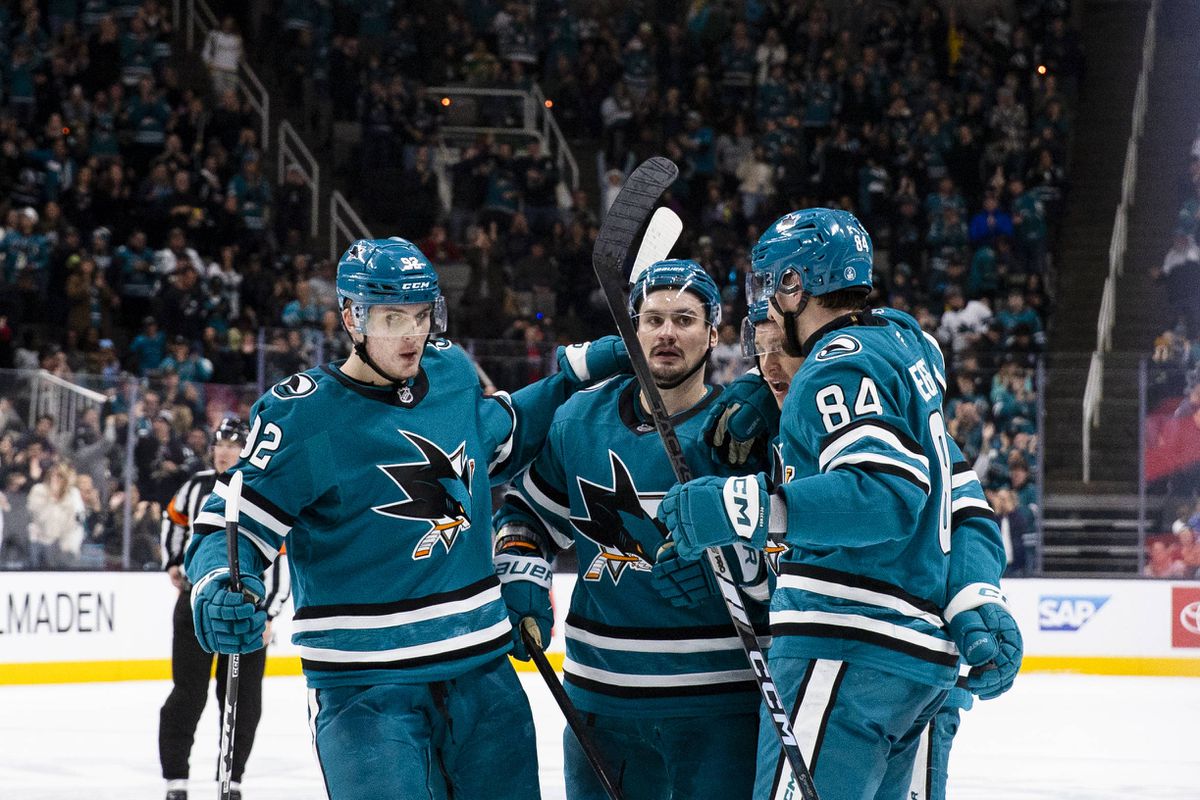 VIDEO Pavol Regenda opäť predviedol svoje zlaté ručičky. Vychutnal si jedného z najlepších brankárov NHL