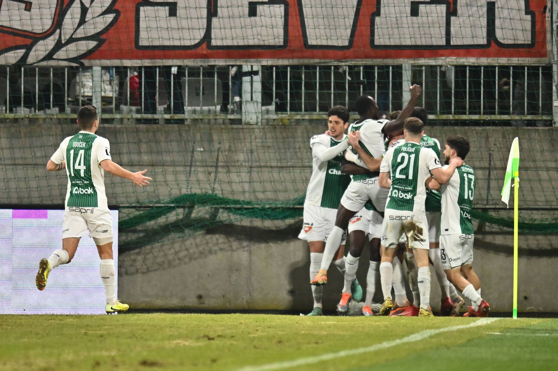 Radosť hráčov Jablonca. Zdroj: