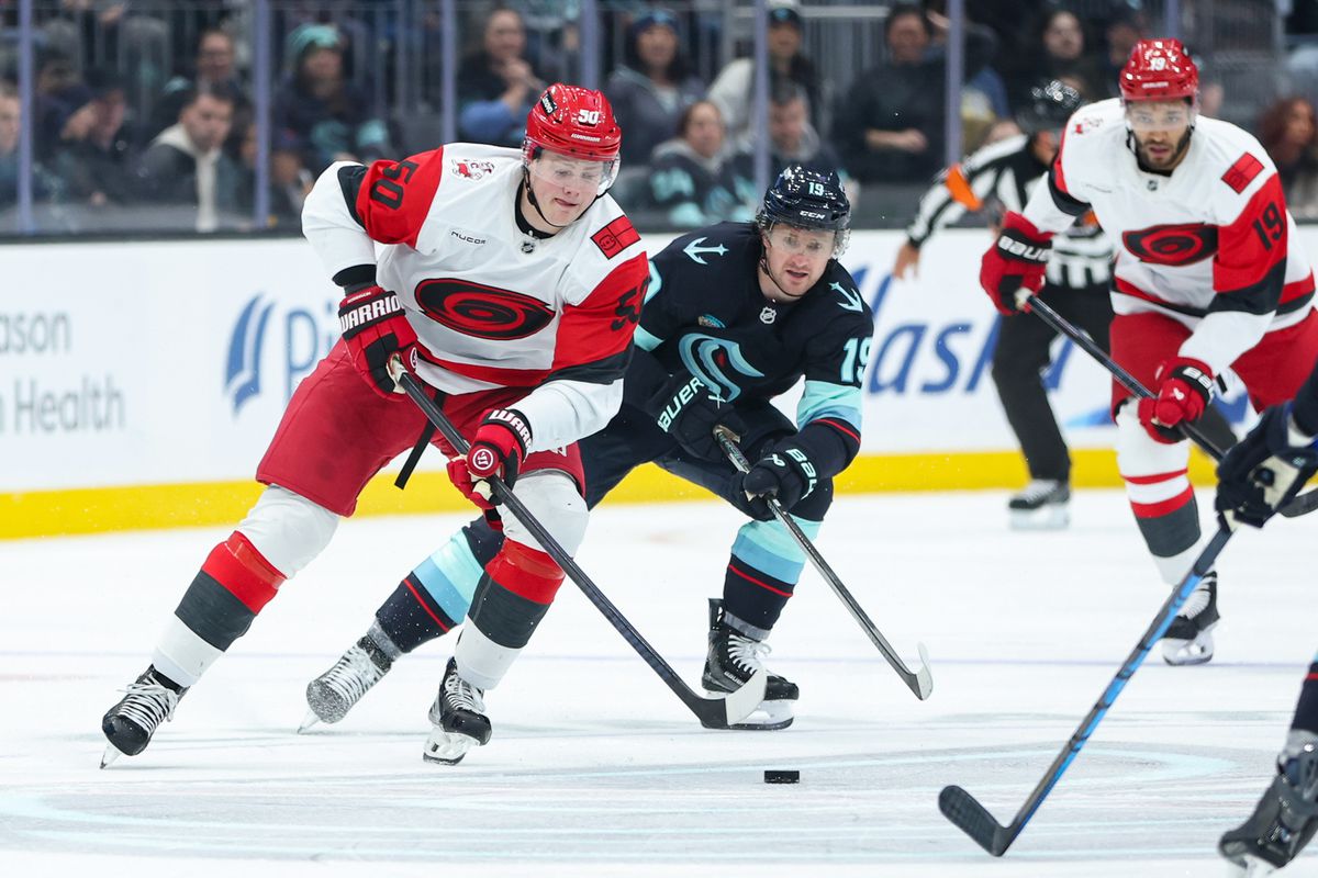 VIDEO Noc bez Slovákov. Líder Východej konferencie našiel premožiteľa, Dallas úradoval vo Vancouveri
