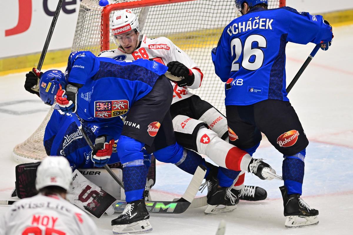 České hokejové hry: Záverečný duel Česka proti Švajčiarsku museli rozhodnúť až samostatné nájazdy