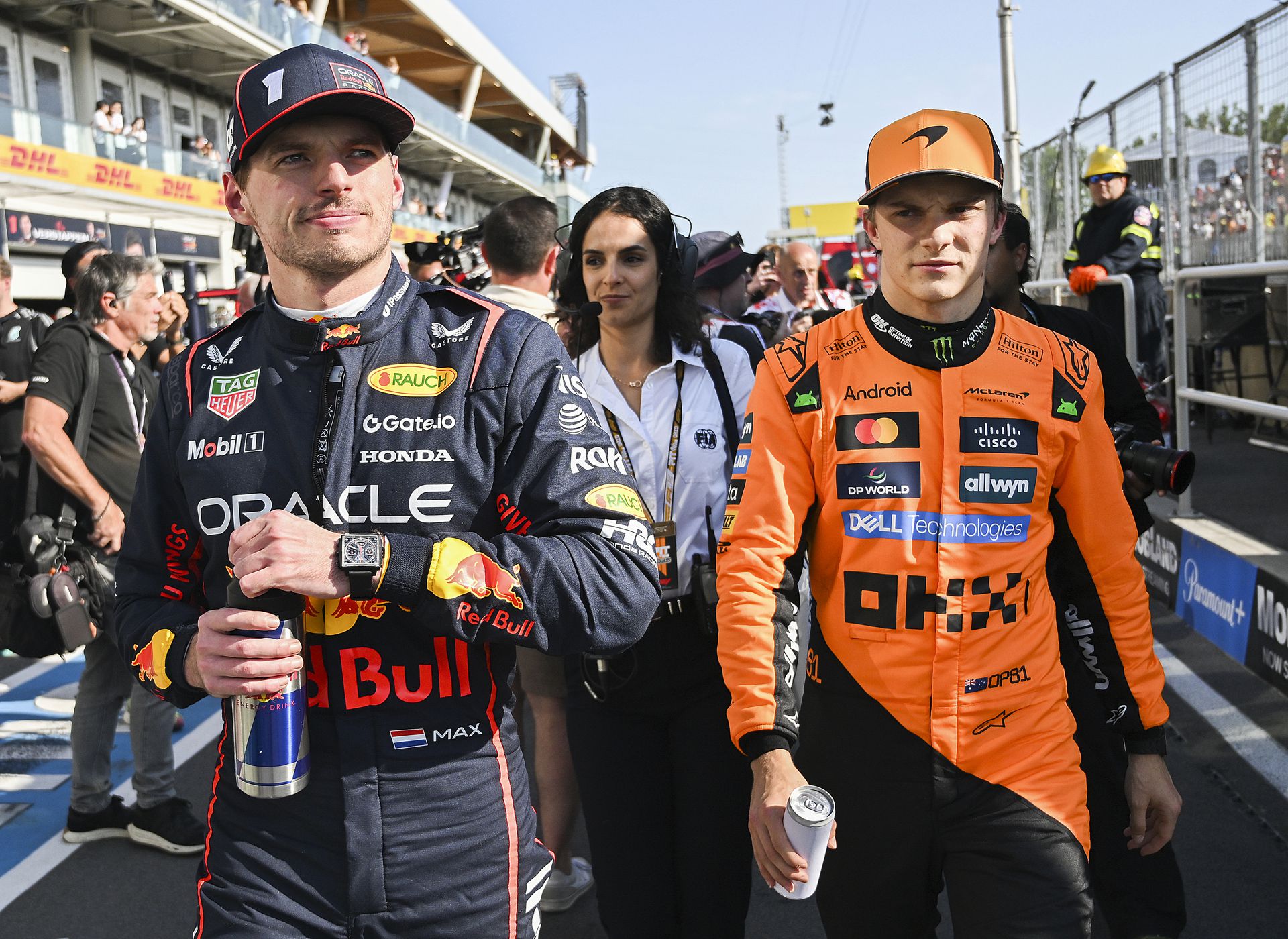 Max Verstappen s Oscarom Piastrim. Zdroj: SITA/AP