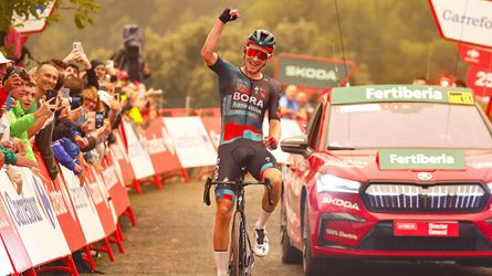 Vuelta: Dostal sa do úniku a triumfoval. Bora sa teší z prvého etapového víťazstva na tohtoročnej Vuelte