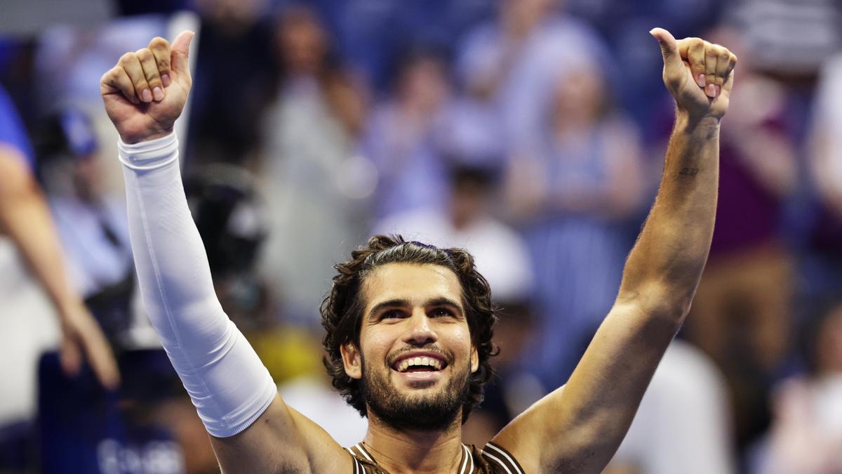 US Open: Suverénny španielsky fenomén. Alcaraz predviedol profesorský výkon a je vo štvrťfinále