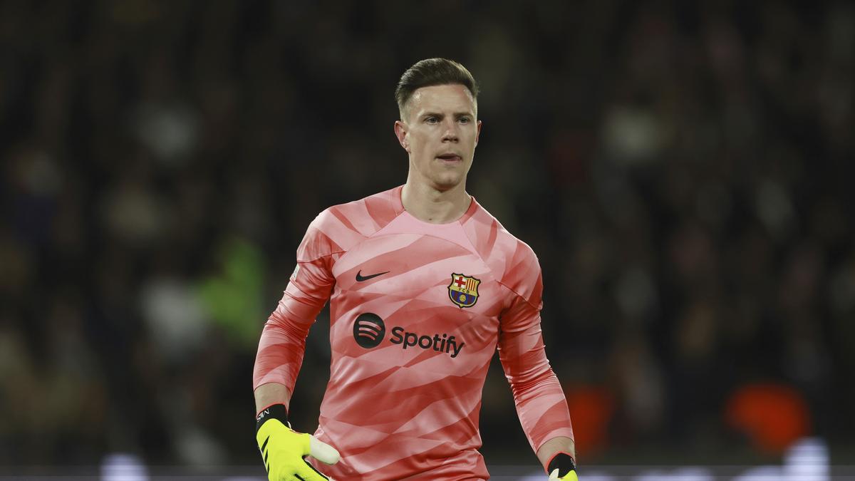 V Barcelone prežil strmý pád, no reprezentácie sa nevzdáva. Boj o post nemeckej jednotky sa opäť roztáča