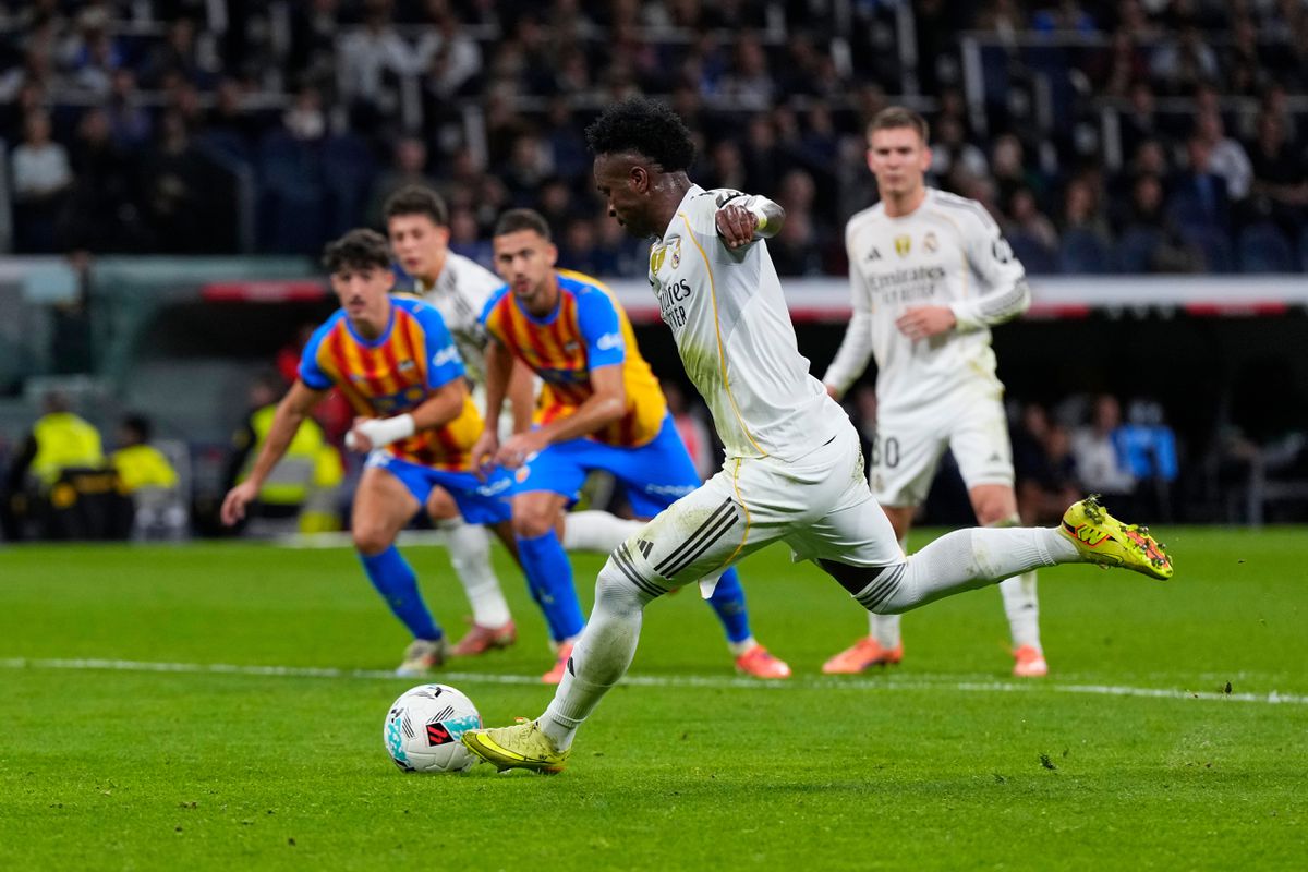 Chyba Viníciusa Júniora rozdelila Španielov. Vina padla na Kyliana Mbappého aj Xabiho Alonsa