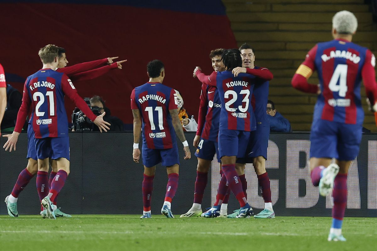 Barcelona Footballers Win 15th Round of La Liga with 1-0 Victory over Atletico Madrid