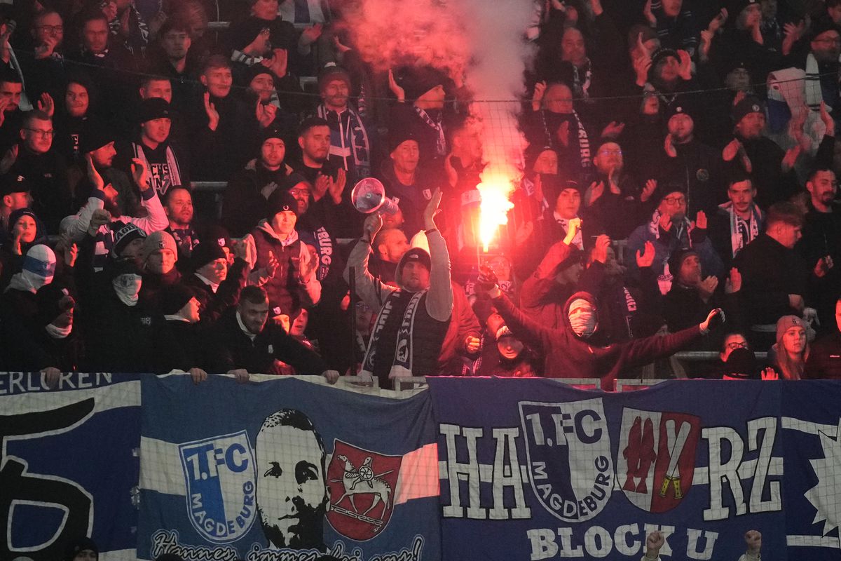 Zápas Lipska opäť zatienila tragédia. Fanúšika sa už nepodarilo zachrániť