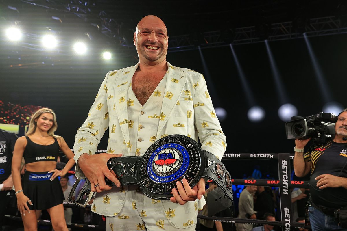 Stále je pripravený bojovať. Tyson Fury sa po ročnej prestávke vracia späť do ringu