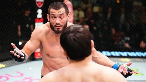 Eye Poke Ends UFC Fight Night 235 Match After Just 11 Seconds – No Contest Declared