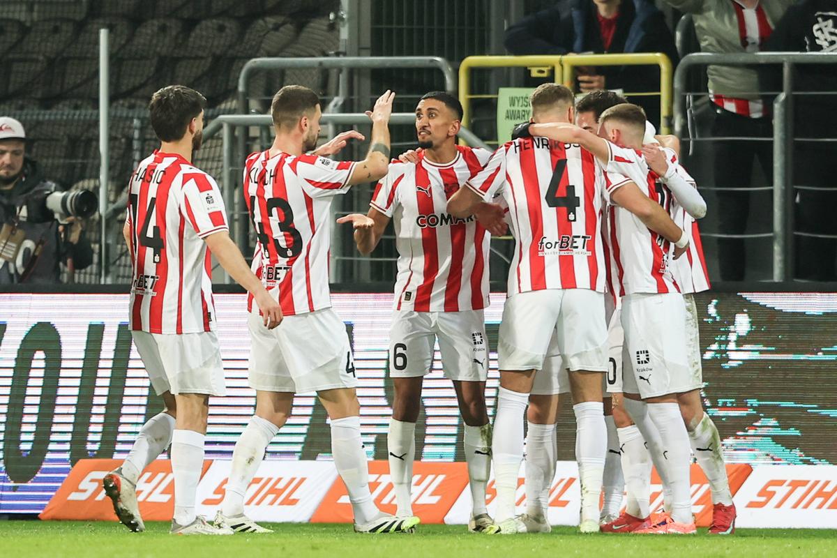 Poľsko-slovenská spolupráca. Poprad spečatil dohodu s Cracoviou Krakov