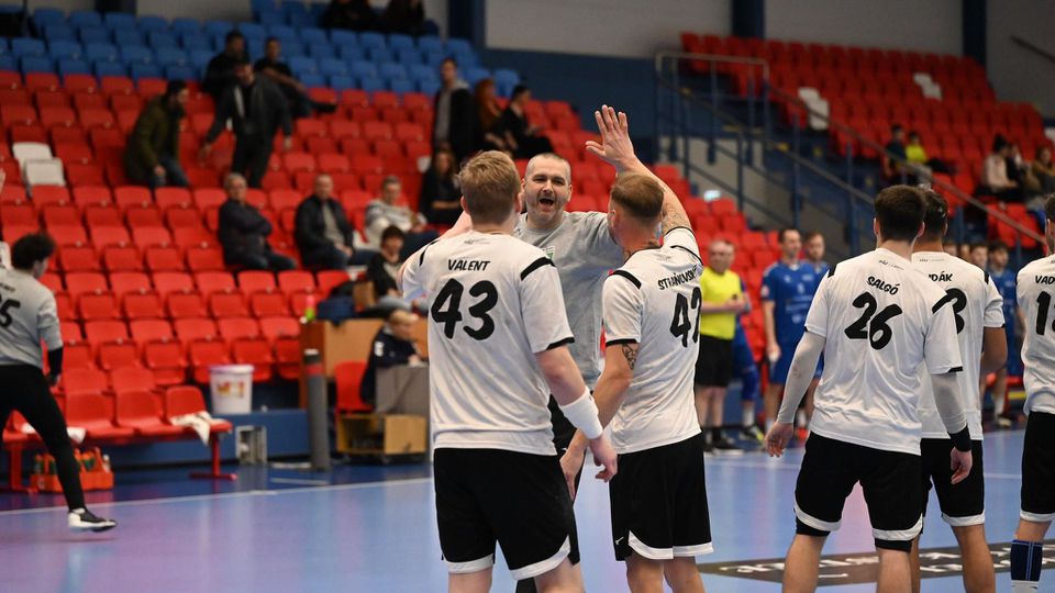 Niké Handball extraliga: Nové Zámky v úvodnom štvrťfinále využili domáce prostredie