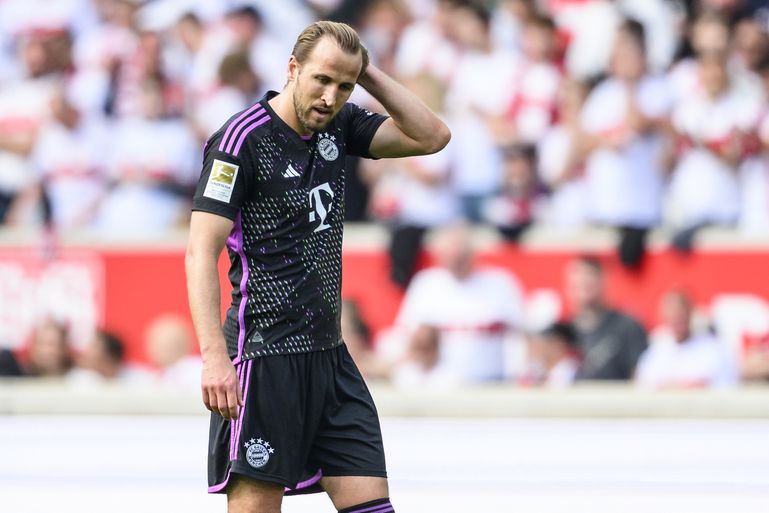 Bayern opäť v lige zaváhal proti Stuttgartu, Dortmund deklasoval Augsburg