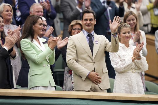 Tlieskala mu aj princezná. Organizátori ocenili rekordéra Wimbledonu Rogera Federera