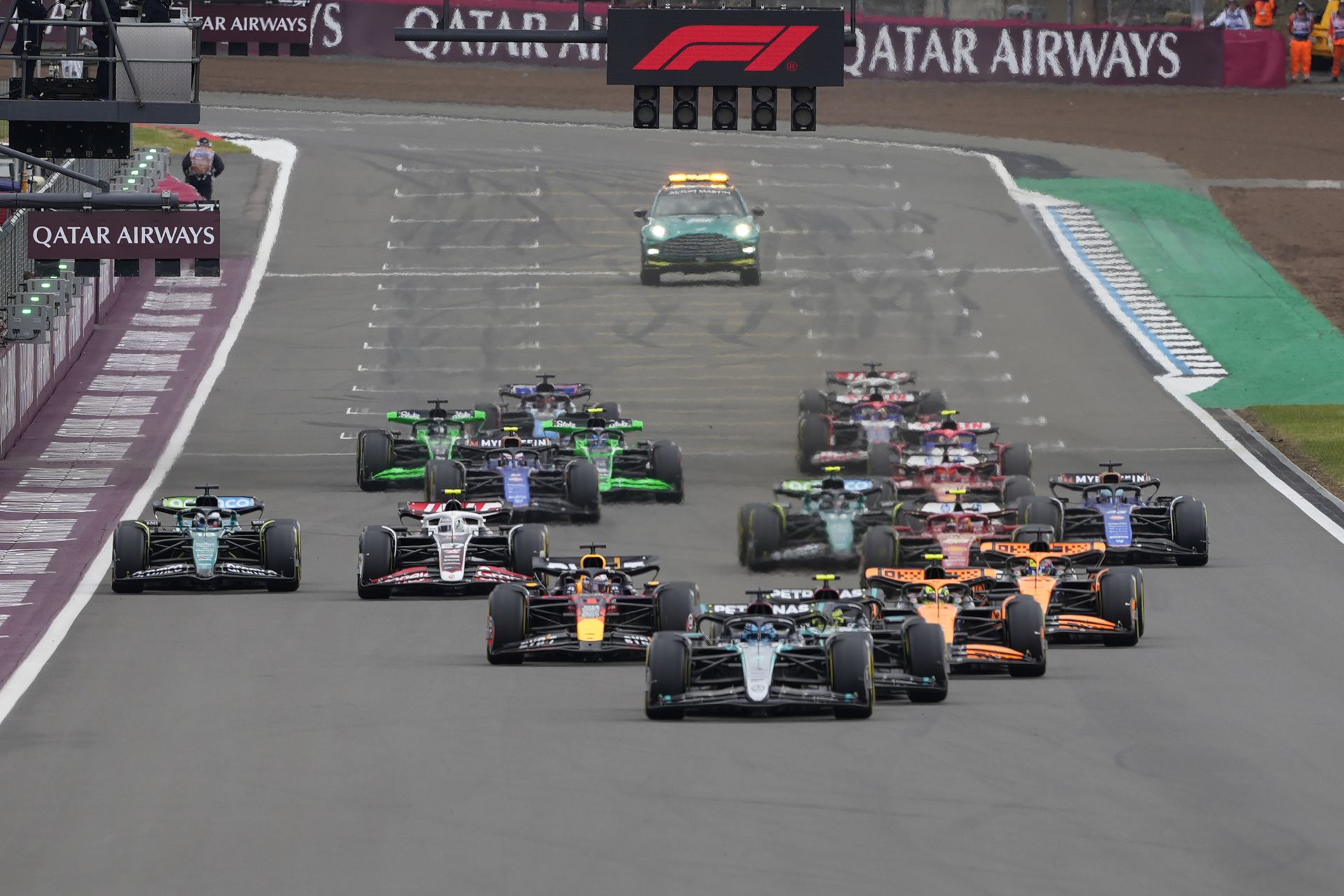 F1 2025: Pozrite si víkendový harmonogram Veľkej ceny Veľkej Británie