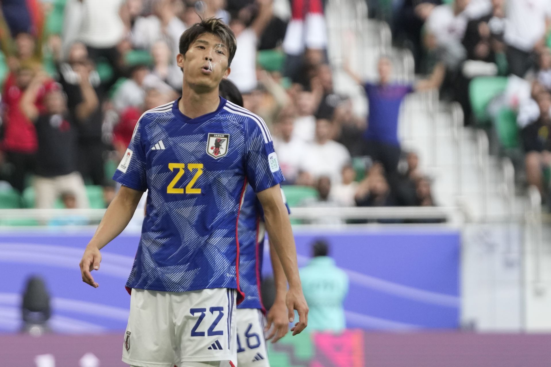 Takehiro Tomijasu v drese Japonska. Zdroj: SITA/AP