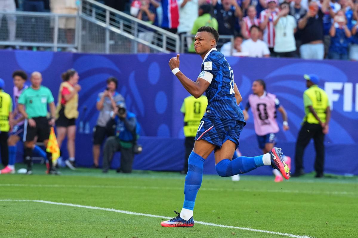 Píše históriu a útočí na Messiho. Iba 27-ročný Mbappé vyrovnal štatistiku svojho trénera