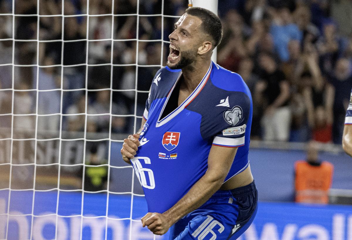 Who Will Replace Francesco Calzona as Slovakia’s National Team Coach?