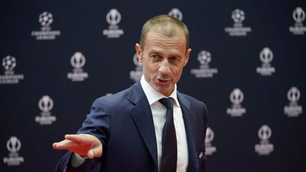 Stanovy UEFA ušili na mieru prezidentovi Čeferinovi. Ten si to však rozmyslel