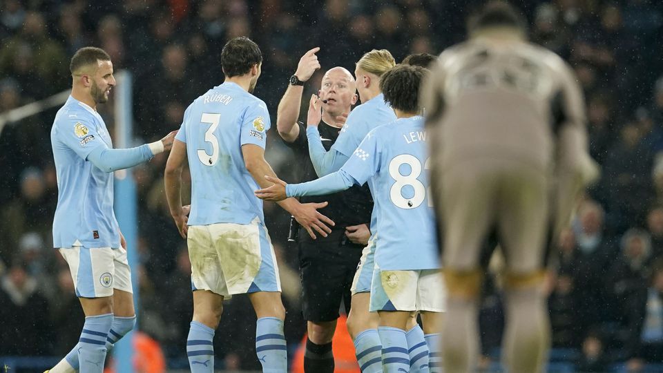 Manchester City čaká vyšetrovanie za správanie voči arbitrovi
