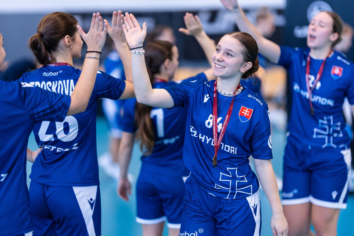MS vo florbale žien: Slovenky dorazili do dejiska šampionátu. V tíme nastala jedna vynútená zmena