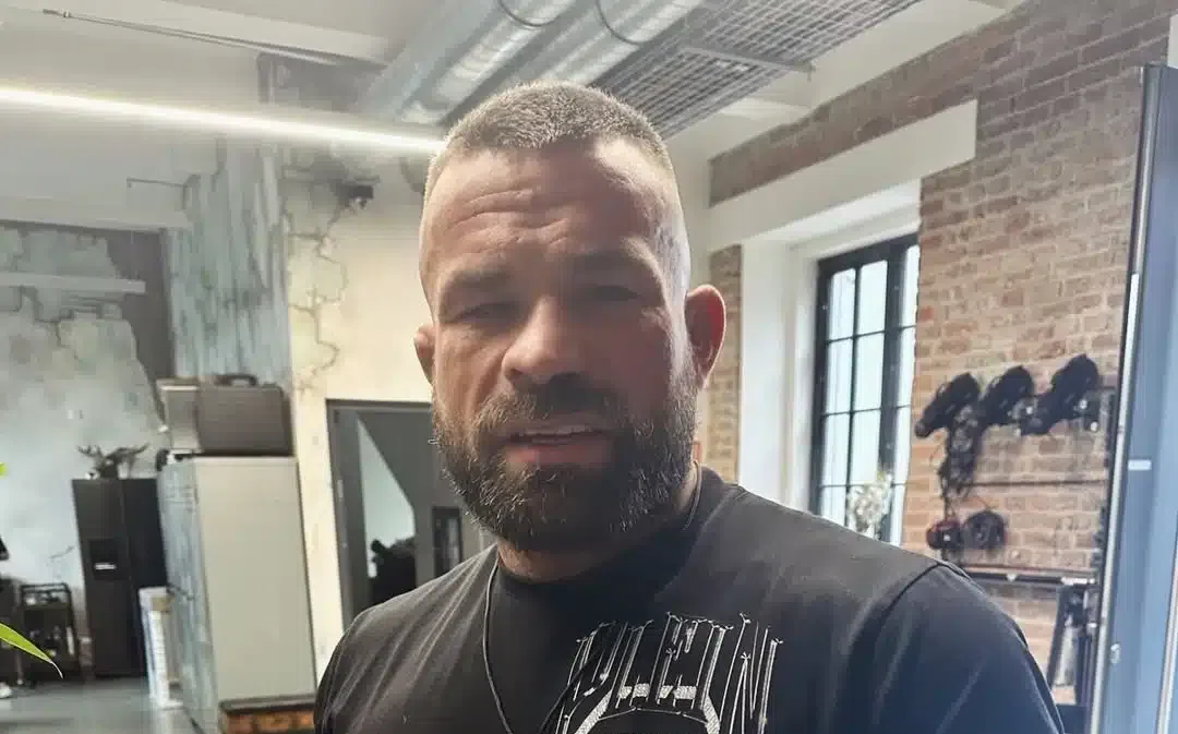 Čo je aktuálne s Karlosom Vémolom? Jeho tím opäť informuje fanúšikov