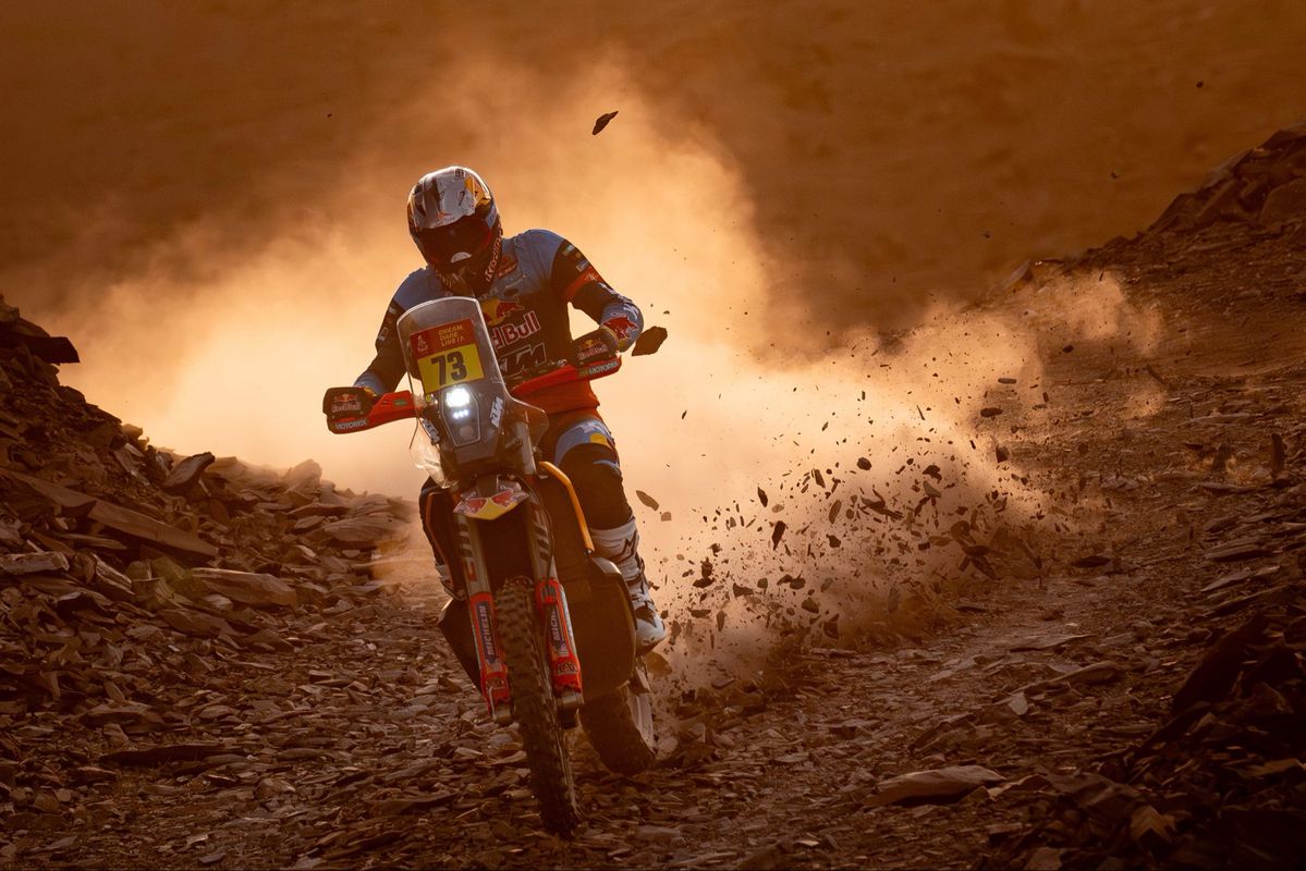 Kuriozita na Rely Dakar. Svitkov konkurent sa takmer dokaličil a prišiel o výhru kvôli ťave