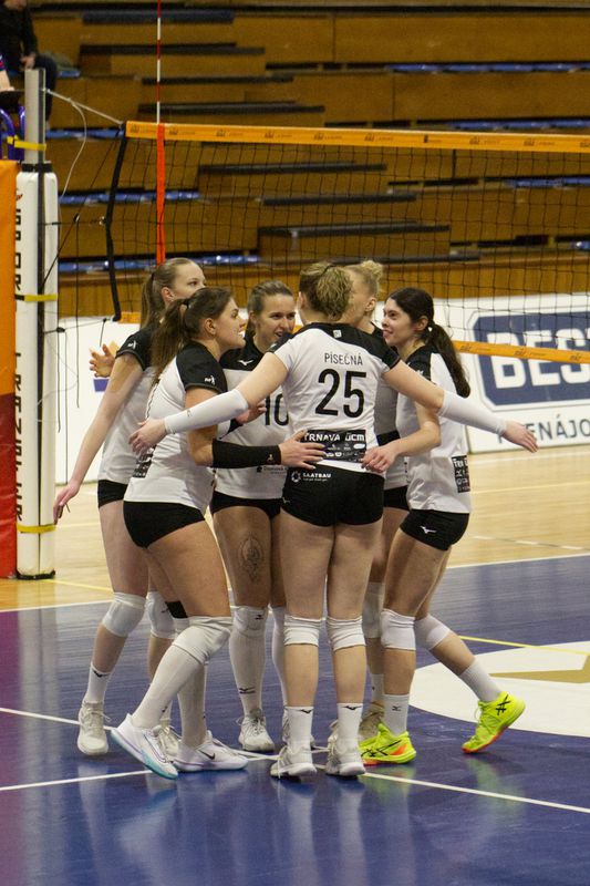 Niké extraliga žien: Liptovský Hrádok v poslednom dueli neprekvapil, v Trnave nevyhral ani set