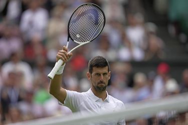 Wimbledon: Novak Djokovič zatiaľ nenašiel súpera. Na úvod sa darilo aj Medvedevovi