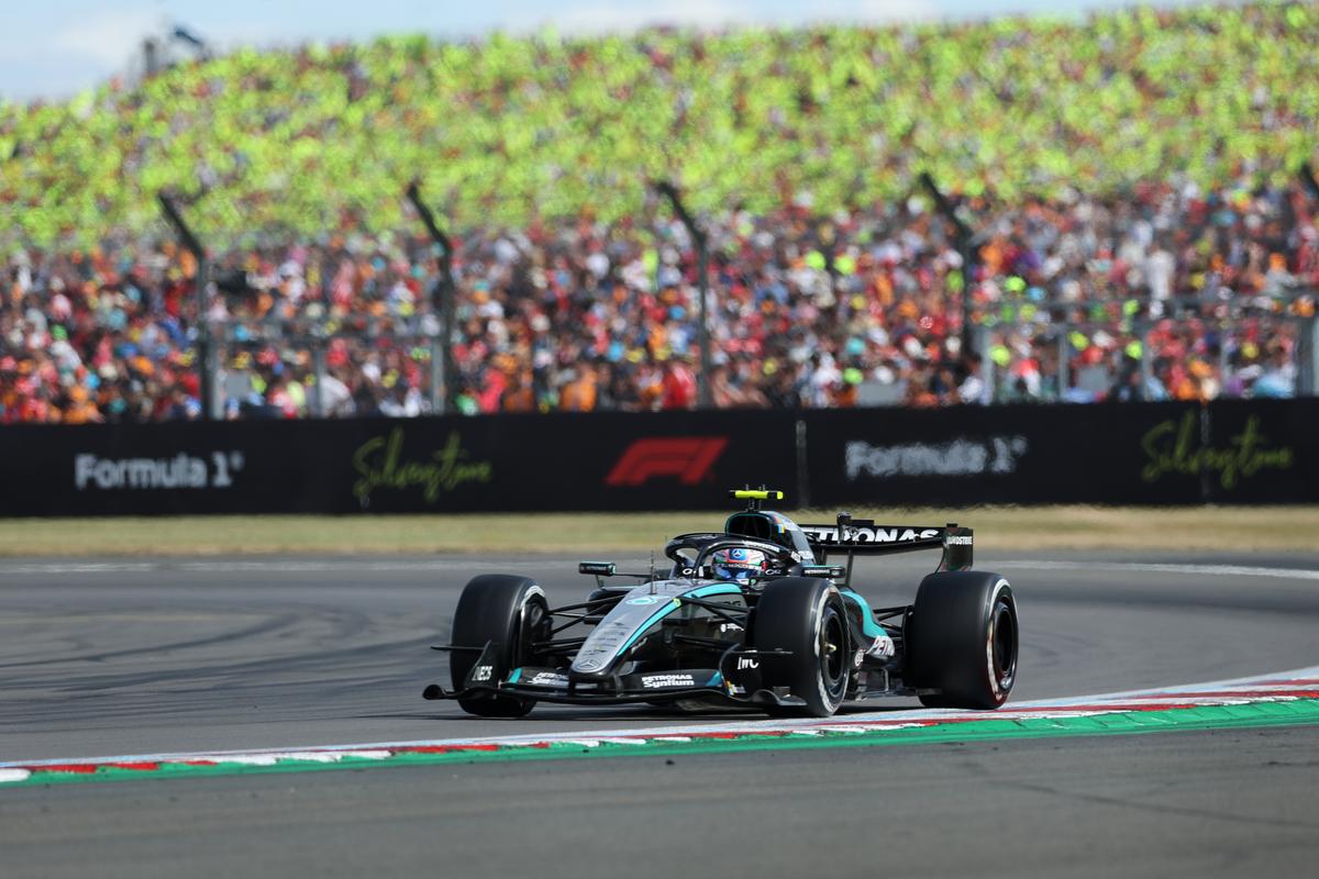 VC Veľkej Británie: Katastrofa pre Antonelliho! Verstappen stratil pódium, Silverstone ovládlo Ferrari
