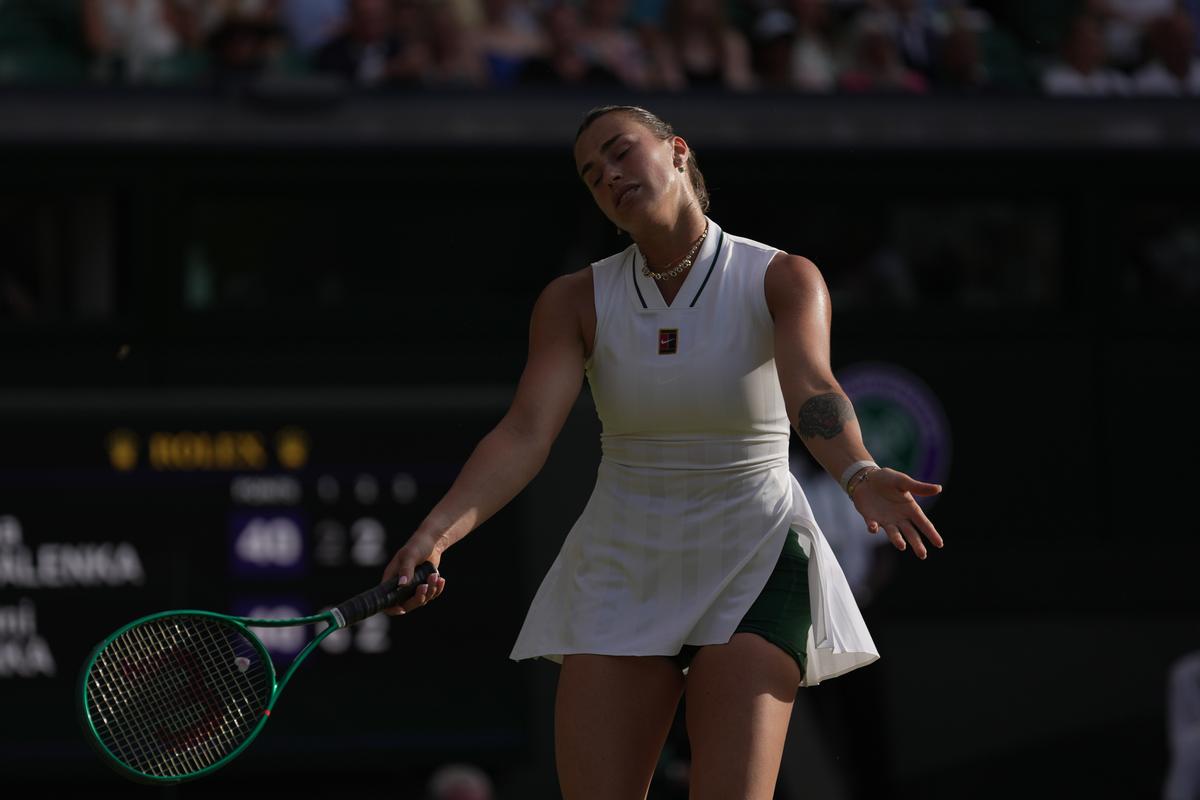 Wimbledon: Nečakaný kolaps v osemfinále. Svetová jednotka si predčasne balí kufre