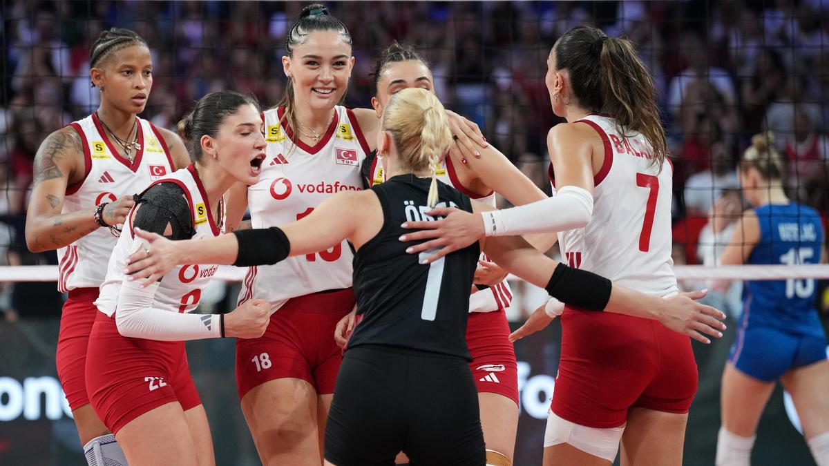 VIDEO ME: Turkyne sfúkli Srbky bez straty setu. Pred domácim publikom si zahrajú o zlato