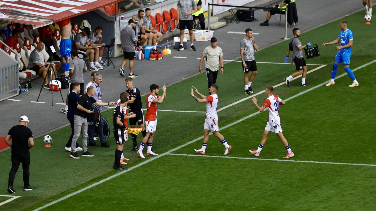 Slavia sfúkla rozbehnutého nováčika. Slovák inkasoval štyrikrát