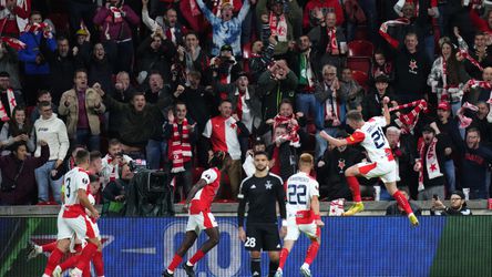 Slavia nastrieľala Tiraspoľu poltucet gólov. Liverpool si triumf poistil v nadstavenom čase