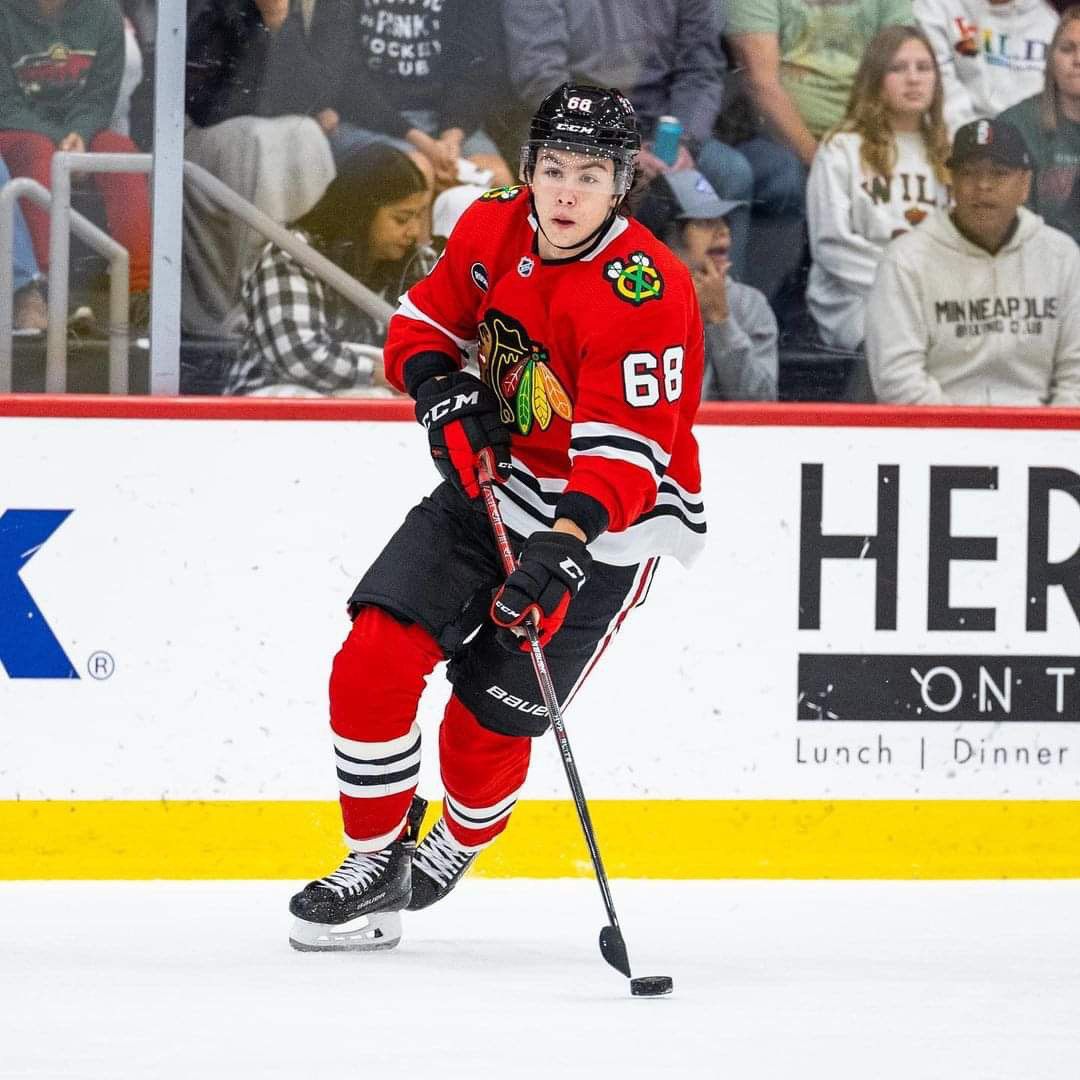 Martin Mišiak mal v kempe slávneho klubu NHL na chrbte číslo 68. FOTO NHL.COM/BLACKHAWKS