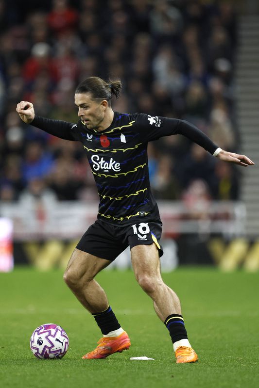 Prezradili identitu hráča z Premier League, ktorému sa agent vyhrážal strelnou zbraňou