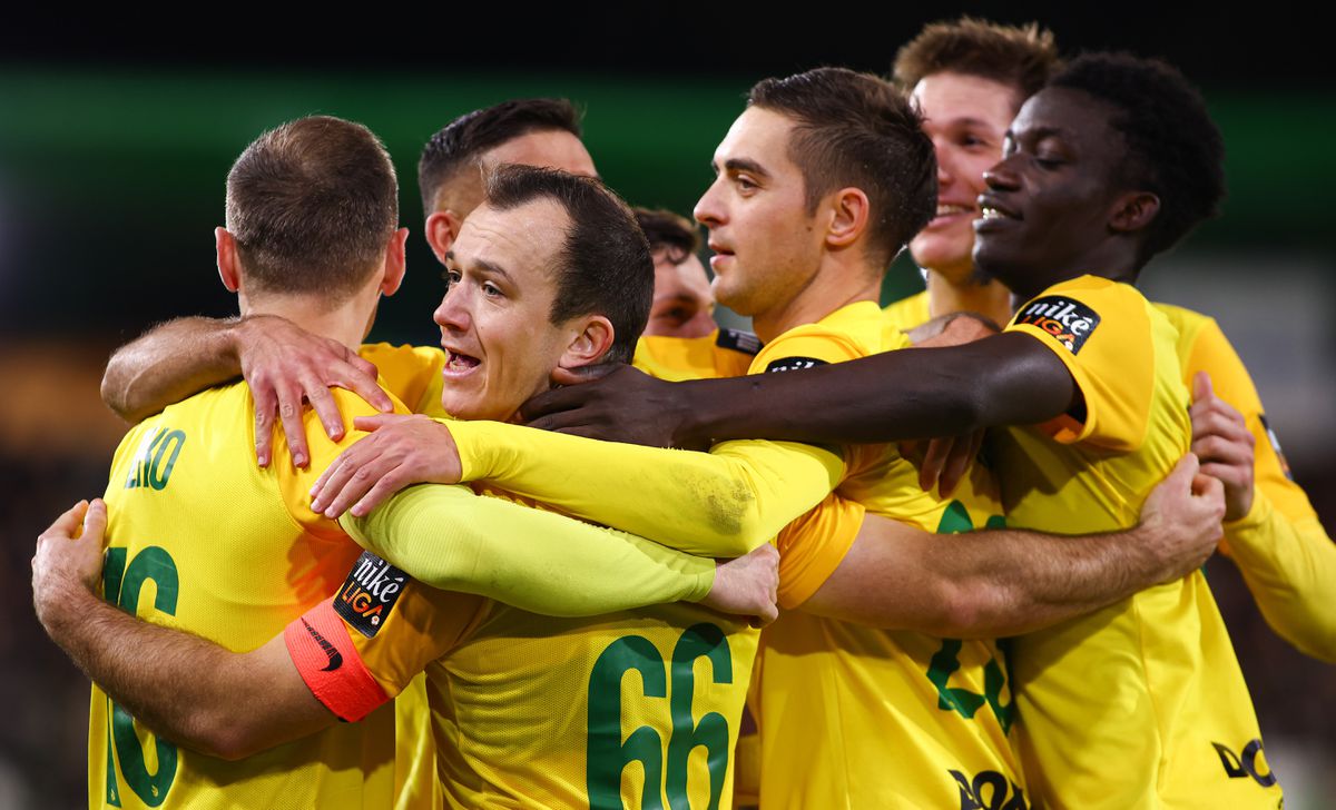 Slovan naháňa Žilinu, Trnava stráca kontakt s najlepšími! Pozrite si tabuľku Niké ligy po 14. kole