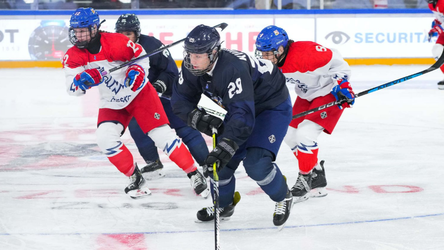 MS žien v hokeji U18: Češky neudržali dvojgólové vedenie. Švédky zdemolovali súperky, Nemky s debaklom