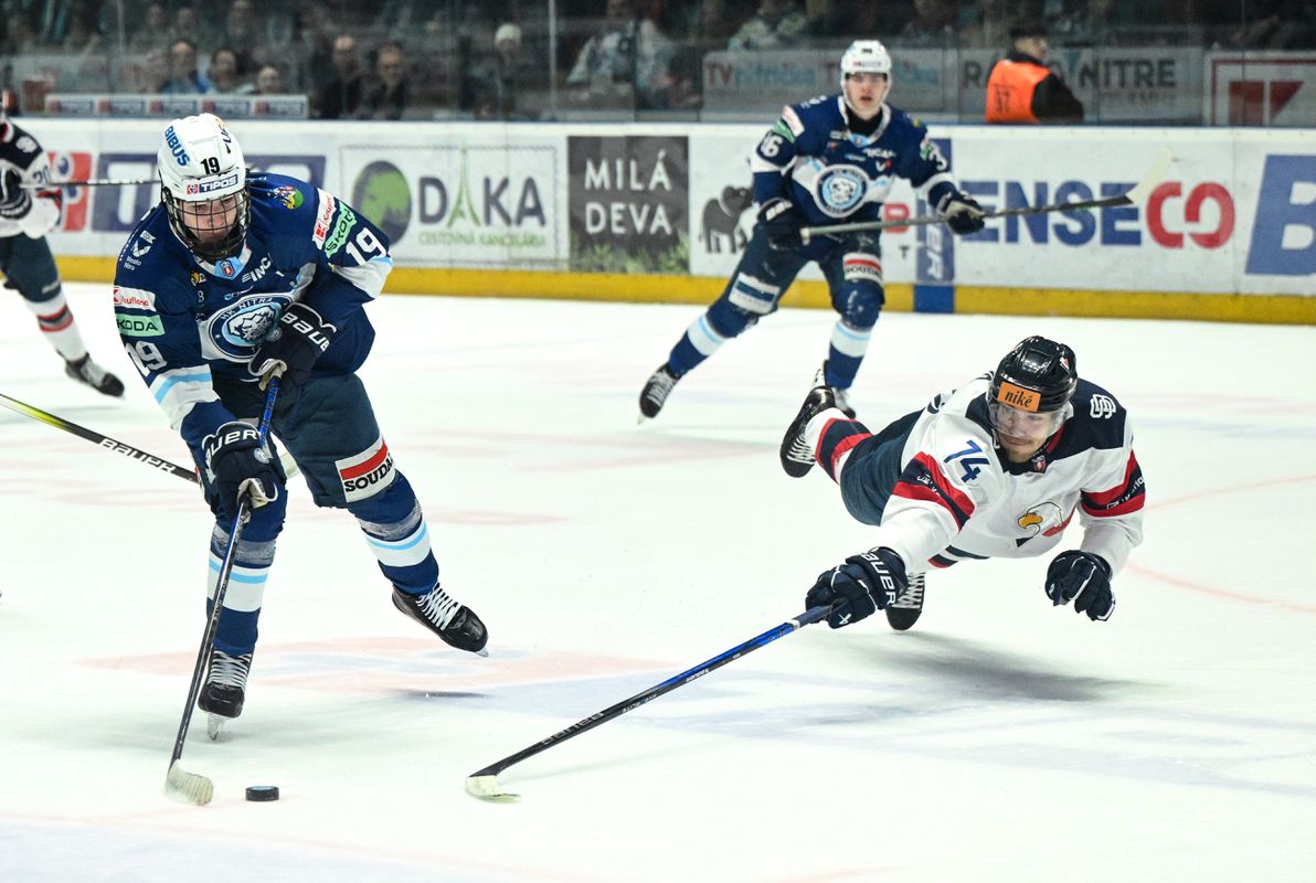 Chrenkove veci po ceste z MS zablúdili, no už hral za Nitru. Spustil ostrú kritiku do vlastných radov