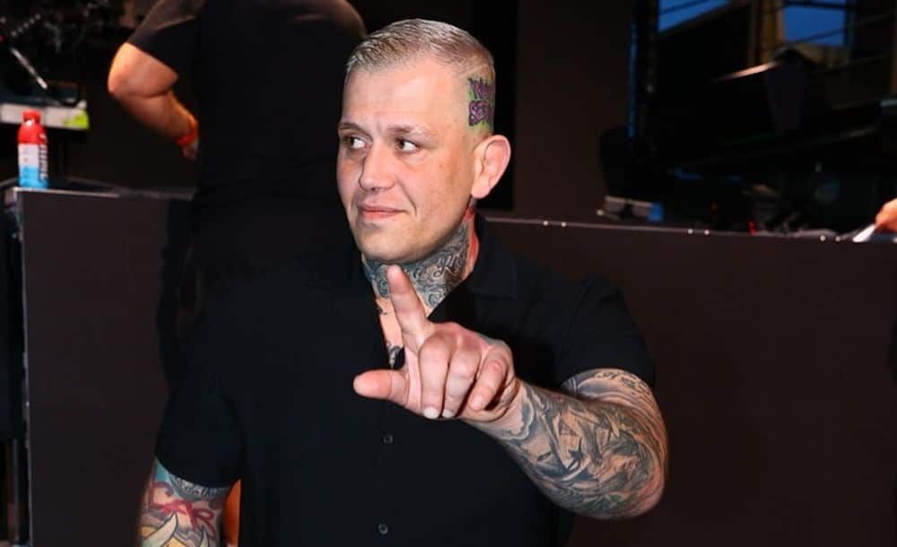 Drzý smrad? Vašek Mikulášek s Pirátom reagujú na Sivákovu kauzu s prefackaním na FNC 10