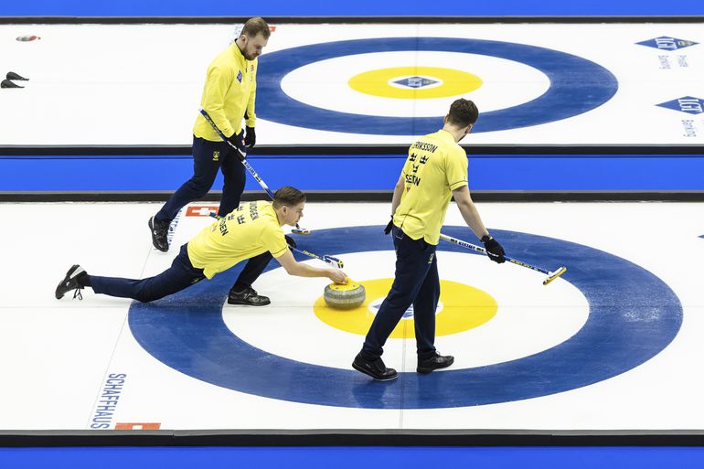 Curling-MS: Kanaďania aj domáci Švédi sú naďalej stopercentní
