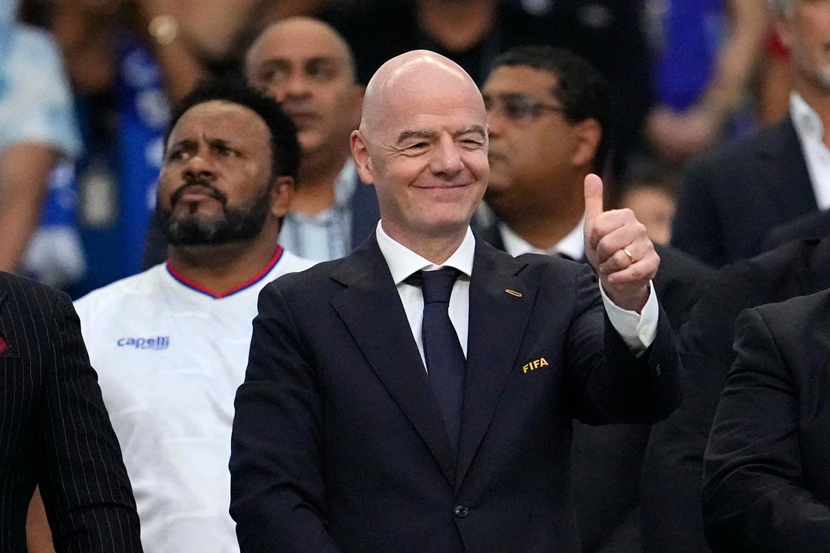 Ďalšia rana pre Infantina. Šéfa FIFA nepodporí ďalší futbalový gigant: Dôvera bola zradená