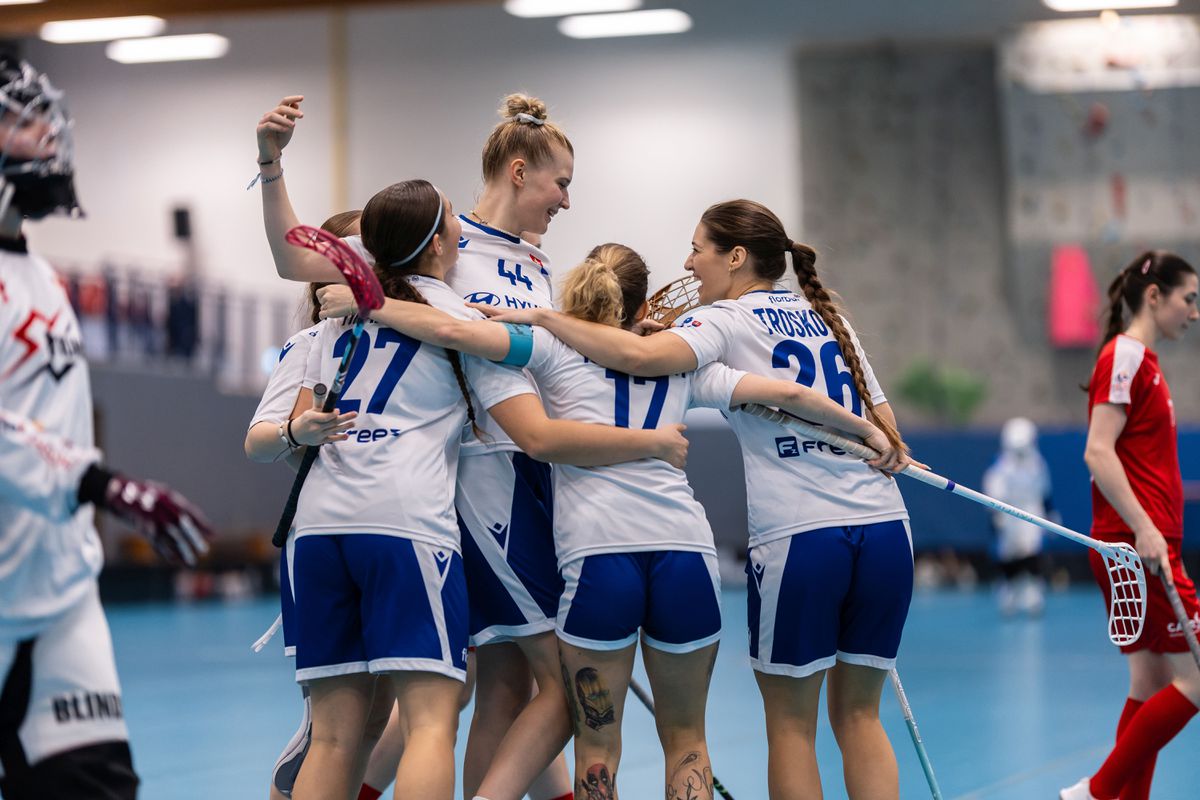 MS: Slovenky na úvod deklasovali Poľsko a vstúpili úspešne do turnaja