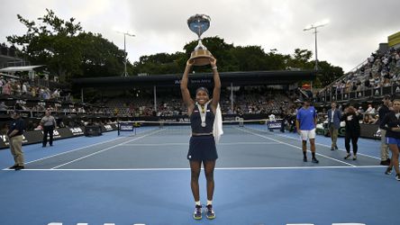 WTA Auckland: Šialený finálový súboj. Coco Gauffová prvýkrát v kariére obájila titul